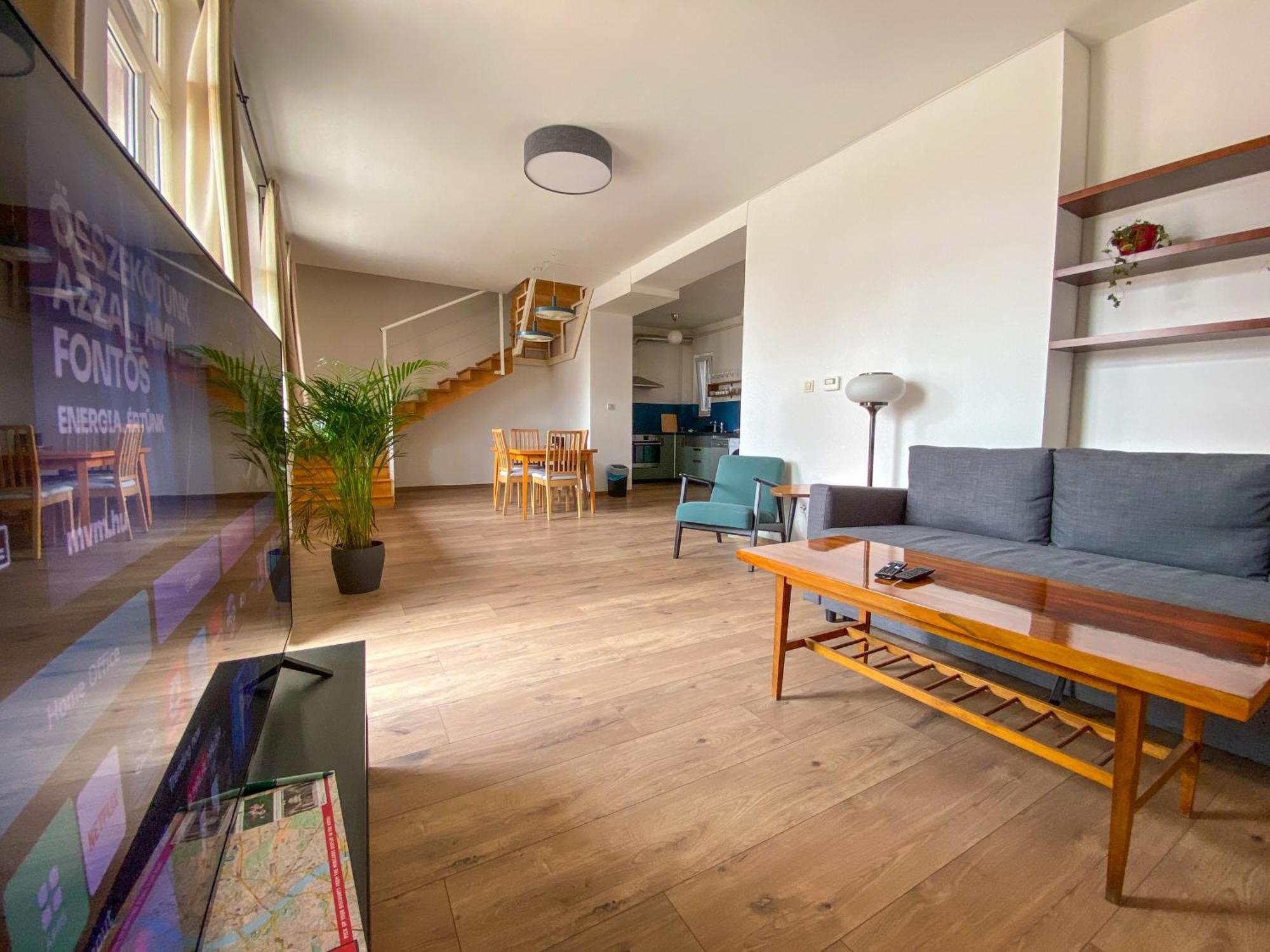 Spacious 2 Story Loft W Balcony Near Opera, Andrassy Budapest Kültér fotó